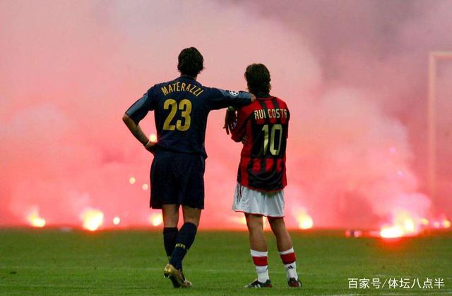 3中卫体系彻底失败！阿莫林让曼联掉出豪门之列，下课是咎由自取