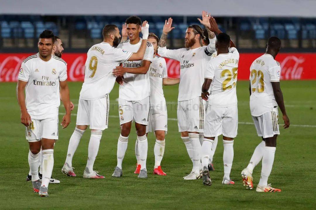 HLTV本周排名：前八队伍无变动，G2、Aurora互换位置