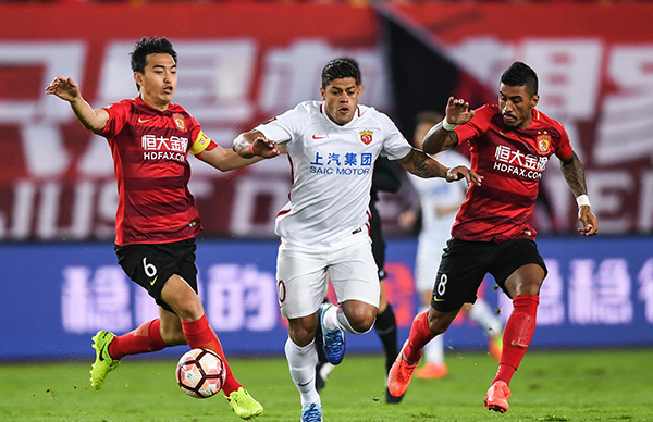 拜仁连续24场联赛主场比赛打进2+球