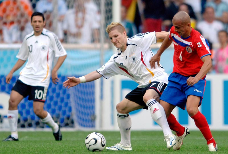 疯狂毒奶，IG成为全球第三！韩网票选队伍排名：BLG第六，第一实至名归