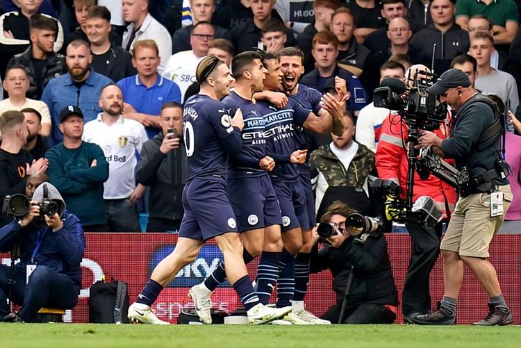 《Apex英雄》第五赛季首个实机宣传片发布 中文字幕