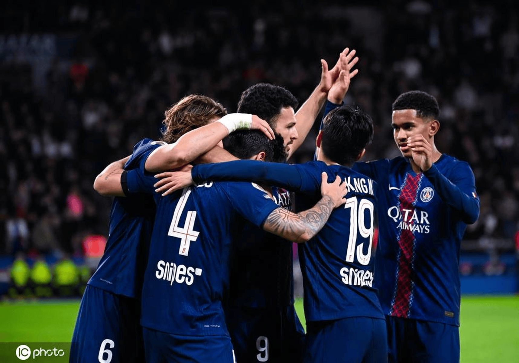 公牛用双向合同重新签下日本后场球员，前快船后卫弗劳尔斯被再度裁掉？