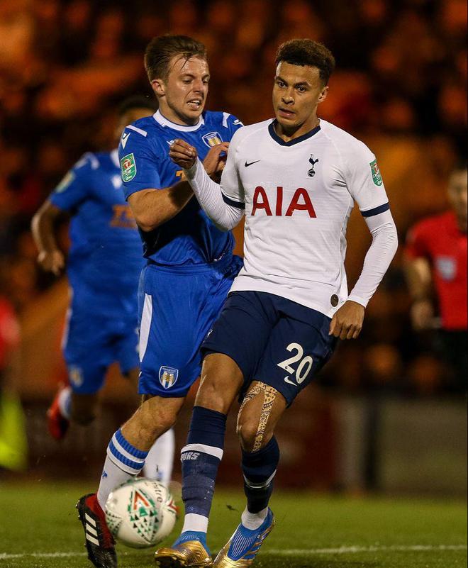 [NBA]手感火热！鲍尔单脚三分应声入网