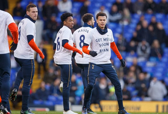 库里31分导逆转多强：45次单节20+历史第一 连续75场命中三分