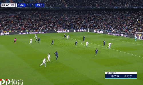 [中超]于汉超带球突入禁区 左脚低射锁定胜局